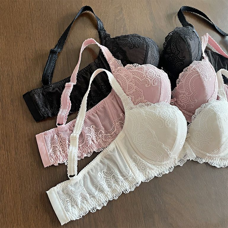 ステップ2「寄せる」 | ブラデリスニューヨーク【公式通販】育乳補整