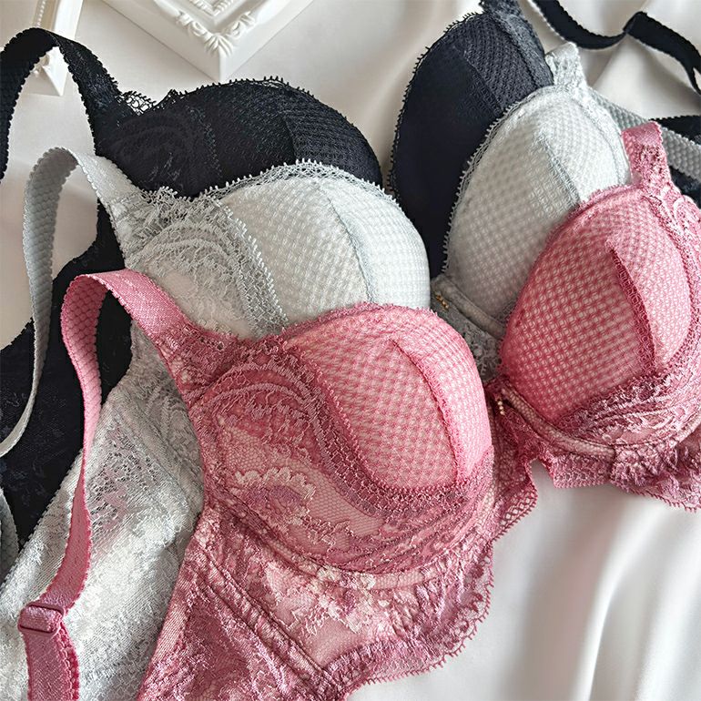 ELLEROSE  Style up ブラジャー ( 補正 ) 2枚セット シャルレの補整下着。しっかり補整・ロングセラーブラジャー